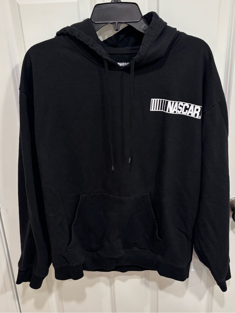 NASCAR Graphic Drifting Stock Car Black Pullover Sweatshirt Hoodie Mens Large - Picture 1 of 4